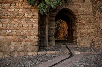 1.5-Hour Roman Theater and Alcazaba Castle Walking Tour - Getting started at Pirámide de Cristal (and why that matters)