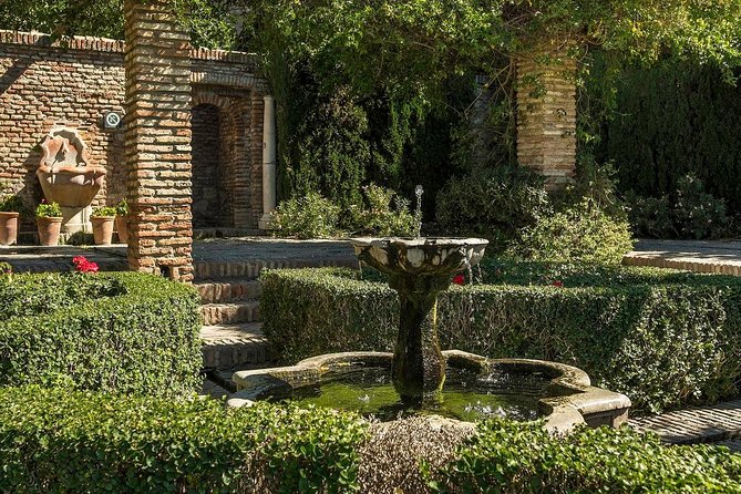 1.5-Hour Roman Theater and Alcazaba Castle Walking Tour - Stop 2: Teatro Romano de Málaga and what the Visitors Center adds