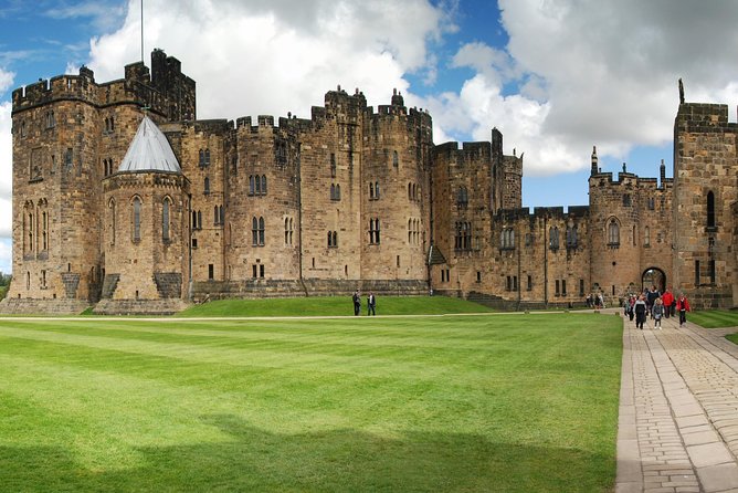 1 Day Alnwick Castle, Holy Island & Scottish Borders - Holy Island (Lindisfarne): The Tide Rule You Can’t Ignore
