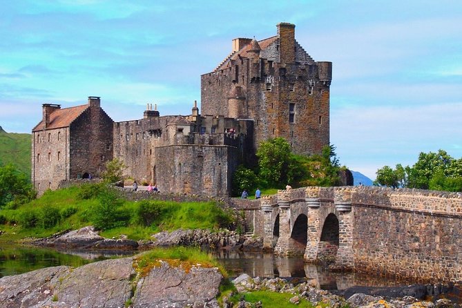 1 Day Tour from Inverness - Isle of Skye, Fairy Pools, and Eilean Donan Castle - Portree Harbour: Skye’s Capital, Colorful Buildings, and a Time-Crunched Wander