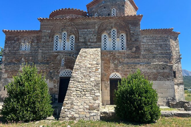 1-Day Tour in Blue Eye, Monastery, Gjirokaster and Lekursi Castle - Stop 3: Gjirokastër Castle—UNESCO stone city time (and what to focus on)