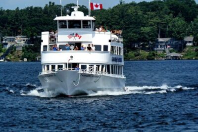 1-Hour 1000 Islands Cruise from Ivy Lea with views of Boldt Castle - Gananoque: The Waterfront Gateway You’ll Pass Through