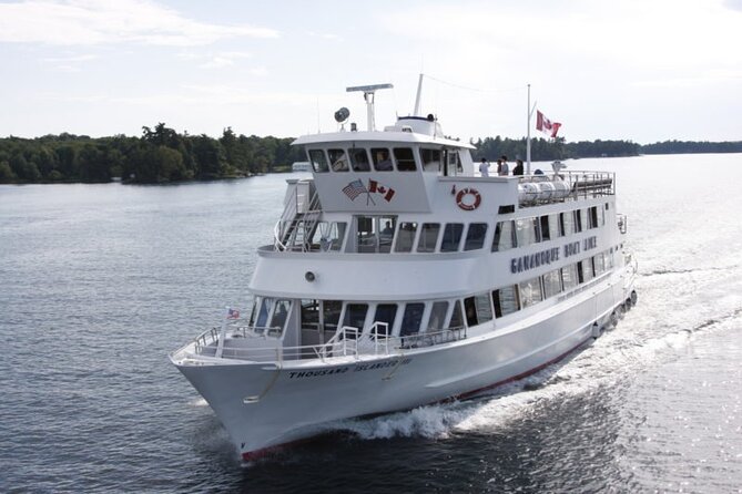 1-Hour 1000 Islands Cruise from Ivy Lea with views of Boldt Castle - Onboard Comfort, Deck Choices, and Recorded Commentary