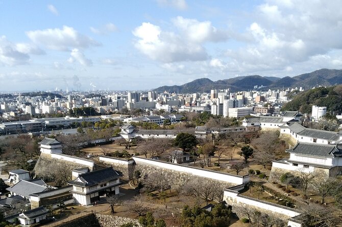 2.5 Hour Private History and Culture Tour in Himeji Castle - Photo Spots, Group Photos, and Little “Saved Time” Moments