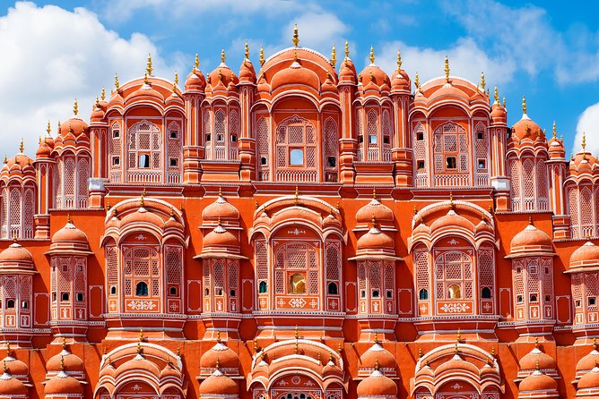 2-Day Private Tour of Jaipur from Delhi: City Palace, Hawa Mahal and Amber Fort - Lunch, Dinner, Breakfast: Included Meals and What to Watch