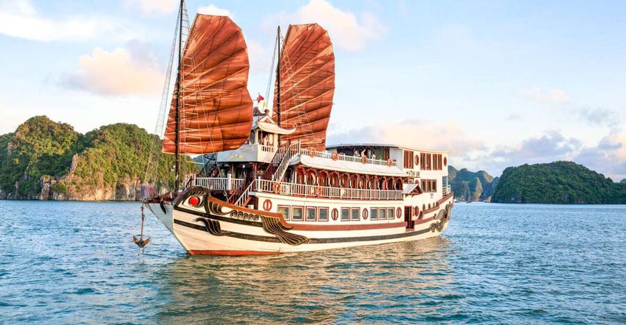 2-Day Royal Palace Ha Long Bay & Ti Top Island Cruise - Getting From Hanoi to Tuan Chau Without Stress