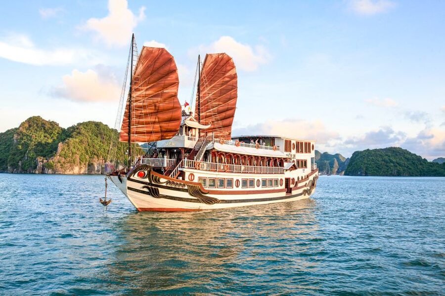 2-Day Royal Palace Ha Long Bay & Ti Top Island Cruise - Price and Value Check: What $108 Really Buys You