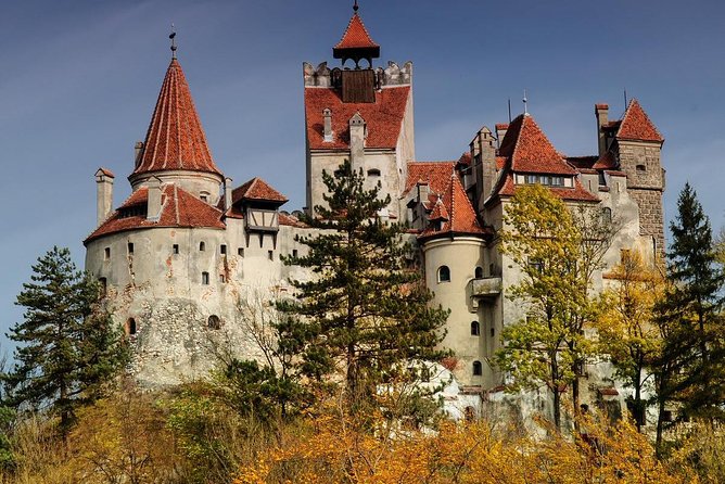 3 Castle:Peles ,Bran,Cantacuzino Tour from Brasov /Hotel pickup - Bran Castle and Dracula lore: what the 14th-century setting delivers