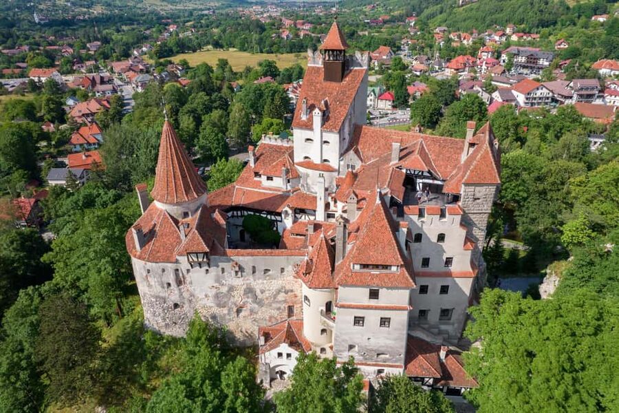 3 Castles Tour From Bucharest: Peles, "Wednesday" & Dracula - Bran Castle: Dracula’s hilltop fortress with both legend and scale