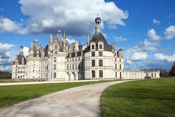 3 Days Trip to Normandy, Loire and Mont Saint Michel from Paris - Price: what you’re buying for $989.02 per person