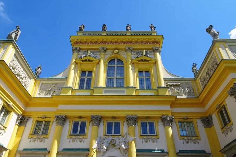 3-hour: Palace of King Jan Sobieski in Wilanow/inc. Pick-up/ - Key things you will notice on this Wilanów tour
