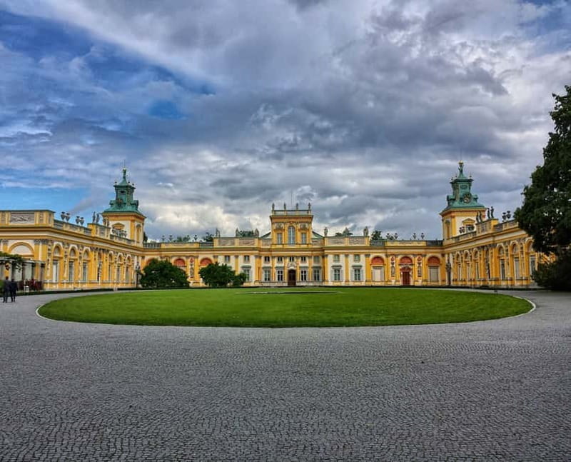 3-hour: Palace of King Jan Sobieski in Wilanow/inc. Pick-up/ - Price and logistics: is $94 for 3 hours good value?