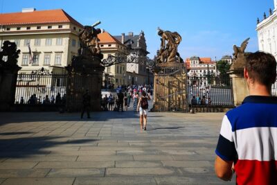 3-hour Private Prague Castle Walking Tour - Stop 1: Prague Castle grounds, and why the first 30 minutes matter