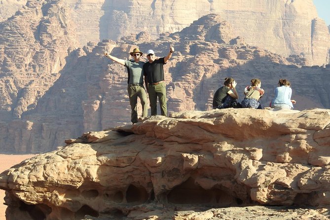 4 Day Private Tour: Petra Jerash Mount Nebo Karak Castle Wadi Rum Red & Dead Sea - Private driving, 3-star comfort, and how the tour handles guides