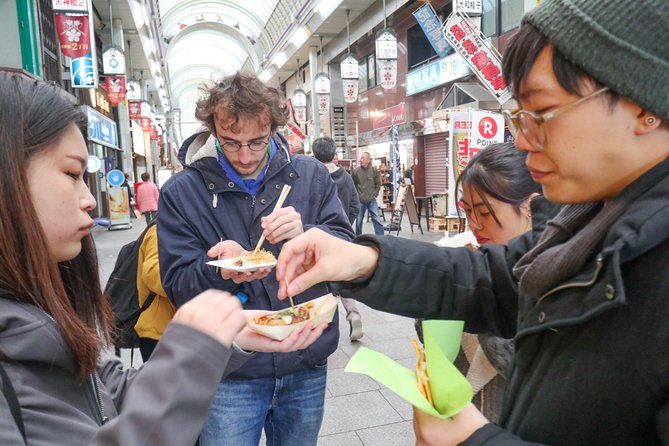 5-Hour Osaka Bike Tour to the Neighborhood of Osaka Castle - Timing, heat, and what to pack for an easier ride