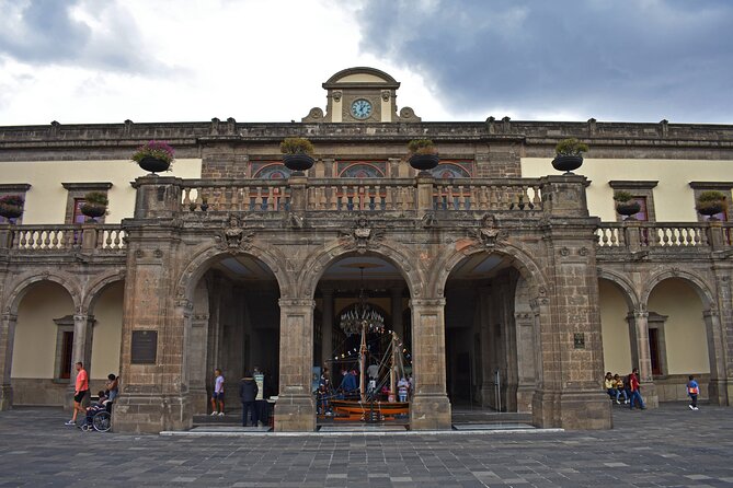5 Hour Tour through Chapultepec, Anthropology Museum and Castle - National Museum of Anthropology: how the guide makes the highlights stick