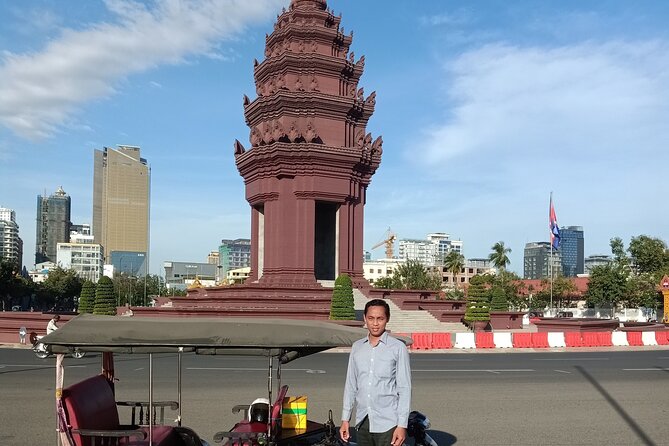 A Full Day Tour for Royal Palace, S21, Killing Fields & More - A Full Day Loop Around Phnom Penh (and How to Plan for It)