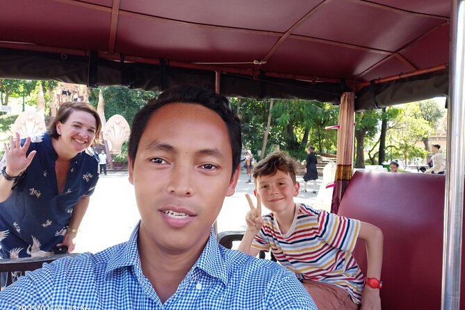 A Full Day Tour for Royal Palace, S21, Killing Fields & More - The Royal Palace: Official Residences and Real Layout