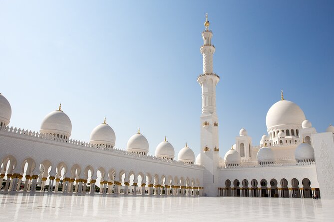 Abu Dhabi City Tour With Presidential Palace Entrance - Guided Tour - Corniche, skyline views, and Breakwater Island photo time