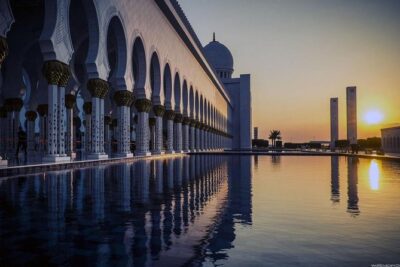 Abu Dhabi Sheikh Zayed Grand Mosque, Louvre, Qasr Al Watan Palace - Start From Dubai at 10:00: The Car Part of the Day