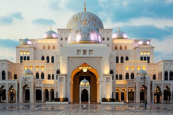 Abu Dhabi Tour from Dubai With Gold Coffee At Emirates Palace - Marina Mall Lunch Break: A Simple Reset Point