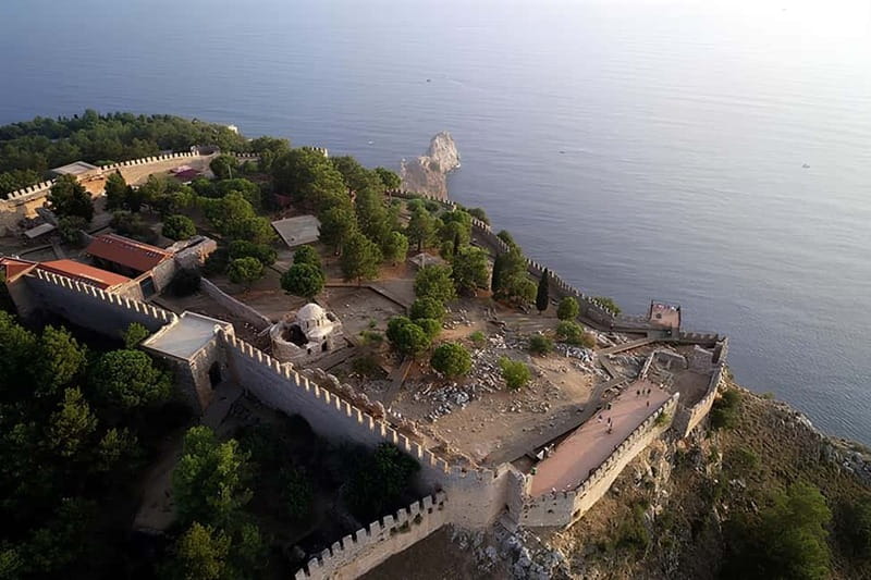 Alanya: Castle Tour with Damlatas Cave & Cable Car Options - Practical tips for a smooth day (and better photos)