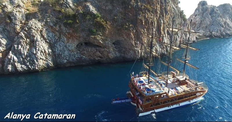 Alanya: Family-Friendly Catamaran Cruise with Castle Views - The Cave Circuit: Pirates, Lovers, and Phosphorus Caves