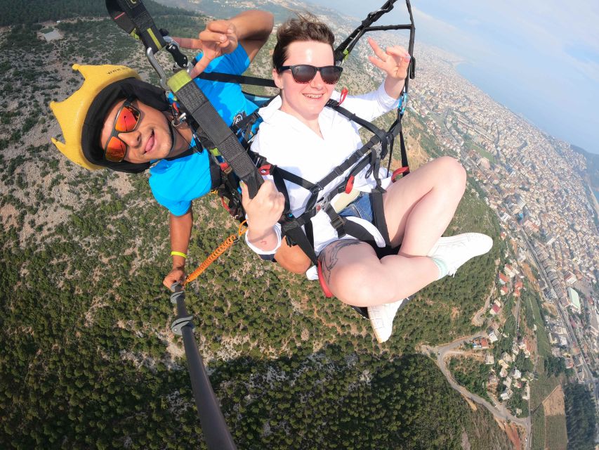 Alanya: Tandem Paragliding Over a Castle and the Sea - Landing on Kleopatra Beach: The Best Payoff