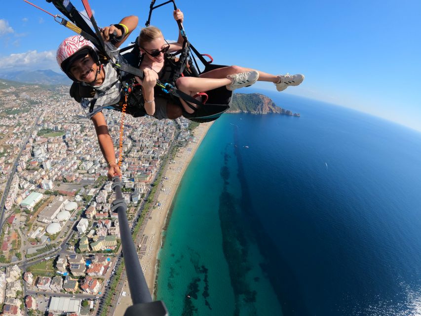 Alanya: Tandem Paragliding Over a Castle and the Sea - How the Day Flows: Meeting Point to Touchdown