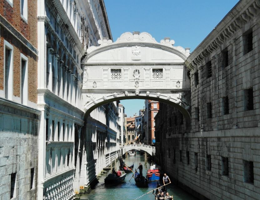 All-Inclusive Tour: Doge Palace, St Mark's Basilica & Square - Walking the Mercerie: Canal Views and the Street-Level Venice You Want