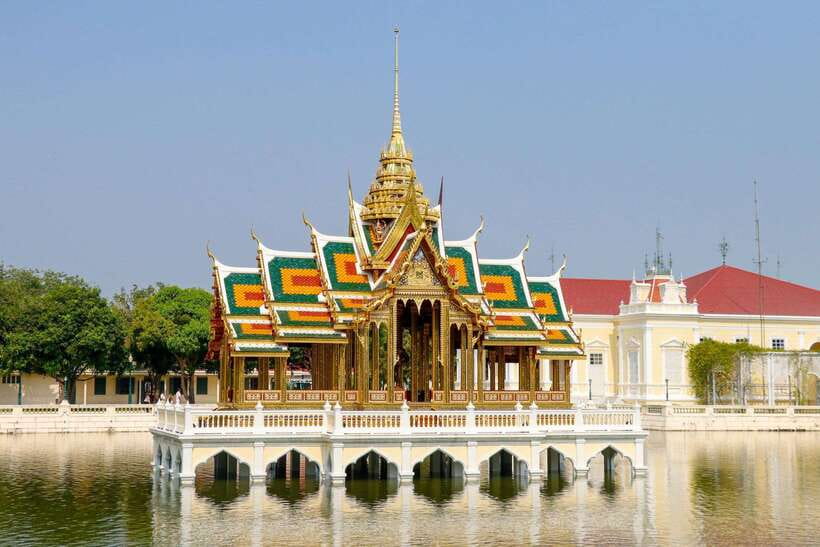 Ayutthaya One Day: Famous Temples & Bang Pa-In Palace Tour - Central Ayutthaya: a break that matters more than you think
