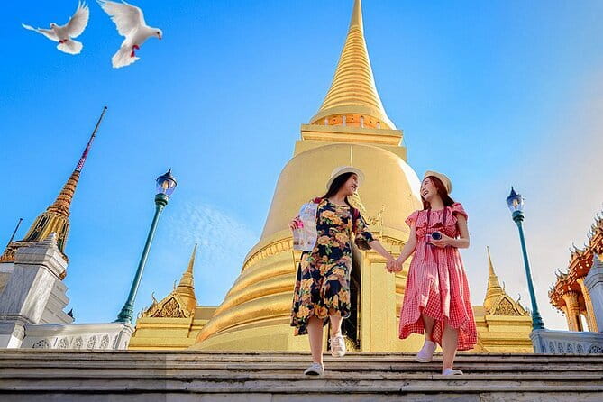 Bangkok Classic 3-Temples With Buffet Lunch Day Tour - First Stop: Getting Oriented Fast at Wat Arun