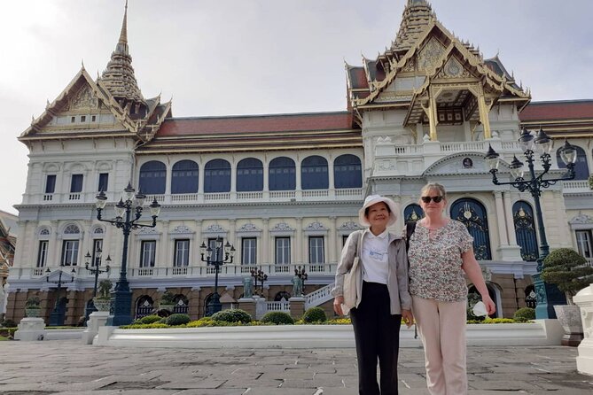 Bangkok Grand Palace and Emerald Buddha Tour - Meeting point, timing, and Bangkok traffic reality