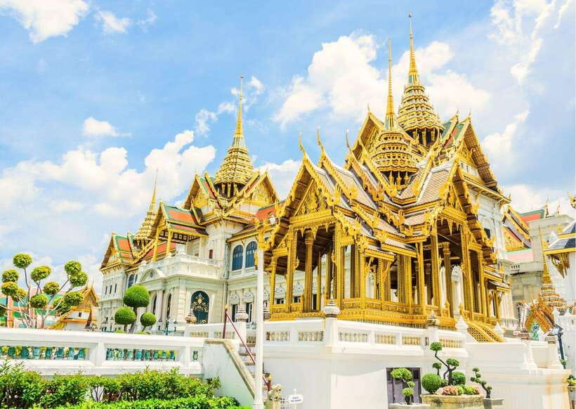 Bangkok: Grand Palace & Emerald Buddha Entry with Audioguide - Museums inside the palace grounds: Textile + Arts of the Kingdom