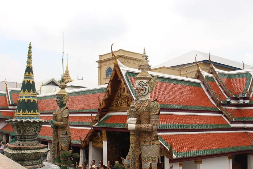 Bangkok: Grand Palace, Wat Pho, Wat Arun Sacred & Local Tour - Dress code, heat, crowds: your practical survival checklist