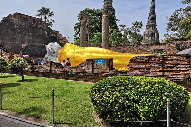 Bangkok: Private Ayutthaya and Bang Pa-In Summer Palace Tour - 9:00 am pickup and the road out of Bangkok