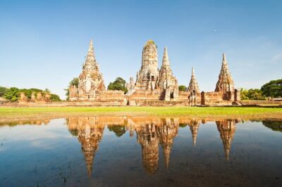 Bangkok: Private Ayutthaya and Bang Pa-In Summer Palace Tour - Wat Mahathat: 600-year-old ruins and the wow factor