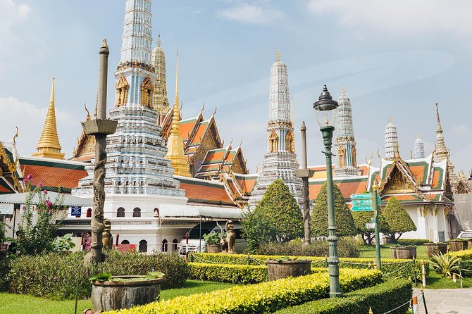 Bangkok's Grand Palace Complex and Wat Phra Kaew Tour - GEMS Gallery: why a jewelry stop can still make sense