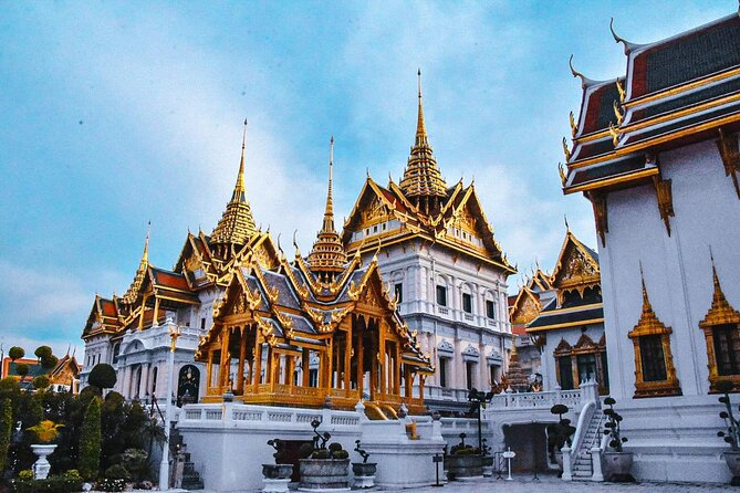 Bangkok: The Grand Palace, Wat Pho, and Wat Arun Walking Tour - Stop 3: Wat Arun at the end of the tour
