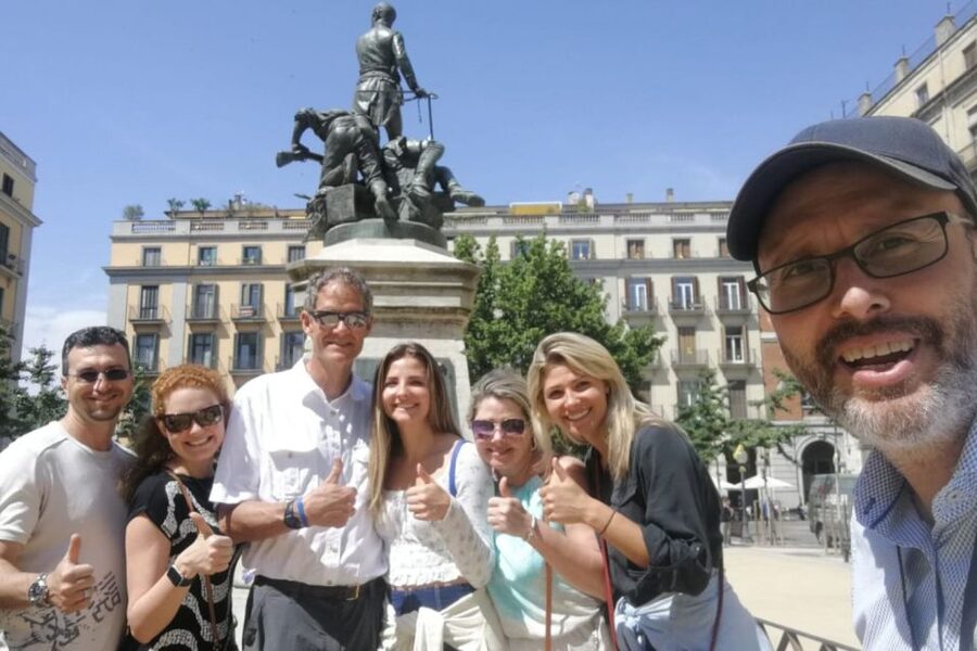 Barcelona Cable Car Sky Views, Magic Fountain & Castle Visit - Getting to Montjuïc: why the cable car and funicular are the point