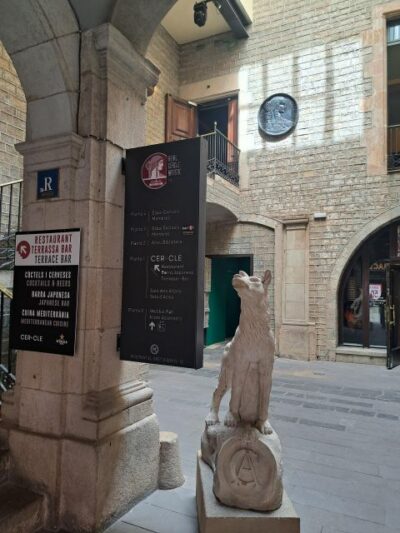 Barcelona: Guitar Trio & Flamenco Dance @Pignatelli Castle - What the music selection tells you about the show