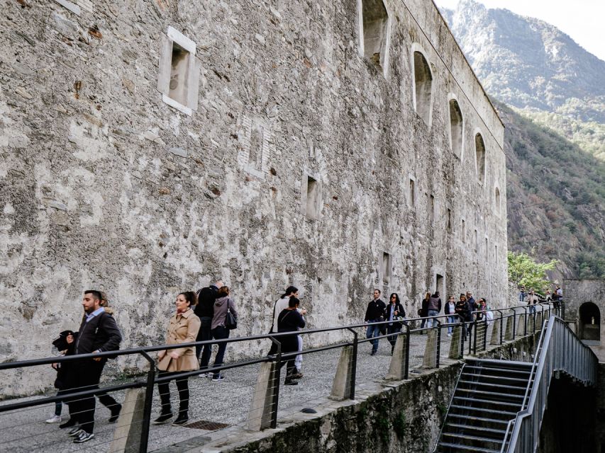 Bard: Fortress Exhibitions and Museums Entrance - Chapel, parade grounds, courtyards, and walkways: the fort as a museum object