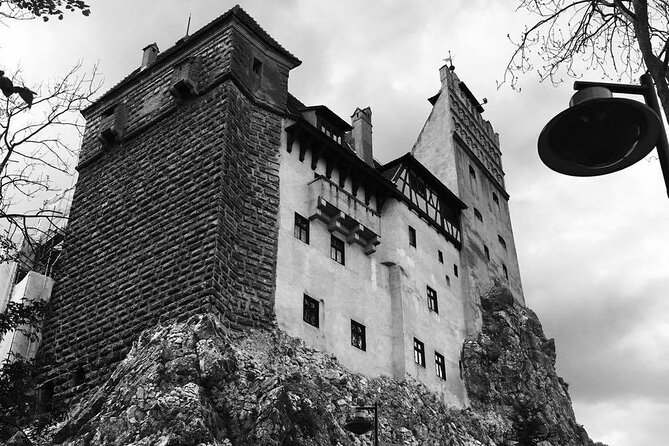 Bear Sanctuary and Bran Castle from Brasov - Stop 2: Bran Castle—Dracula vibes, crowds, and the stair reality