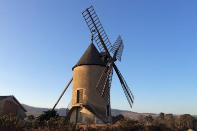 Beaujolais Crus Wines & Castles (2:00 pm - 6:30 pm) - Small Group Tour from Lyon - Route des Vins and Mont Brouilly: terroir lessons while you watch the hills