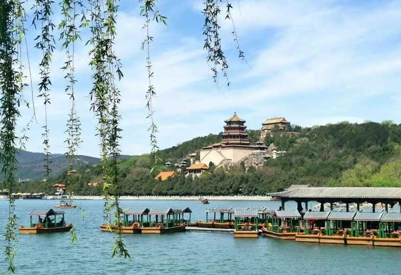 Beijing: Mutianyu Great Wall and Summer Palace Private Tour - Cable car or ski lift up, toboggan down: making Mutianyu more fun