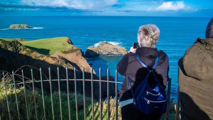 Belfast: Giant's Causeway & Irish Castles Tour -WIFI onboard - Carrick-a-Rede Rope Bridge Viewpoint: Big Drops Without the Crossing