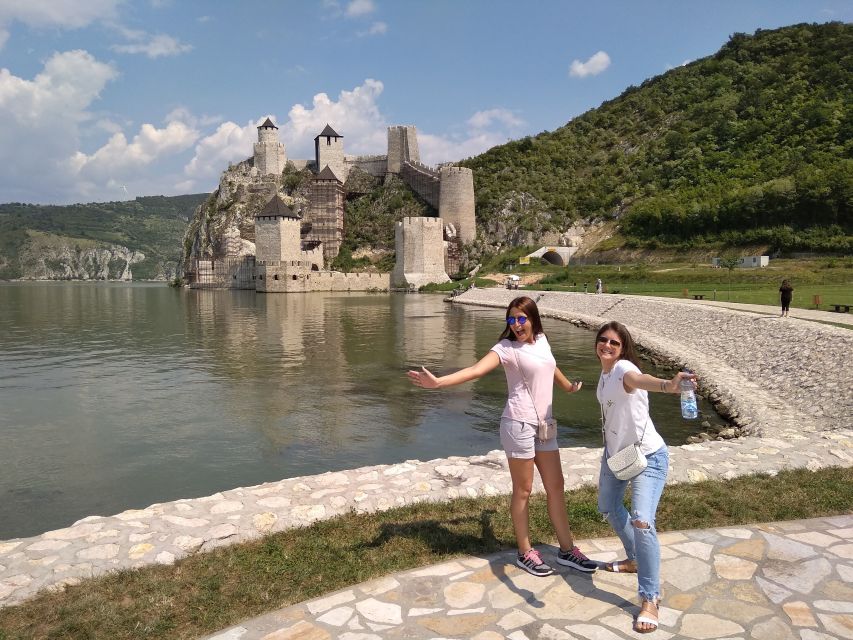 Belgrade: Golubac Fortress with Iron Gate Speed Boat Ride - How the guides shape the whole day