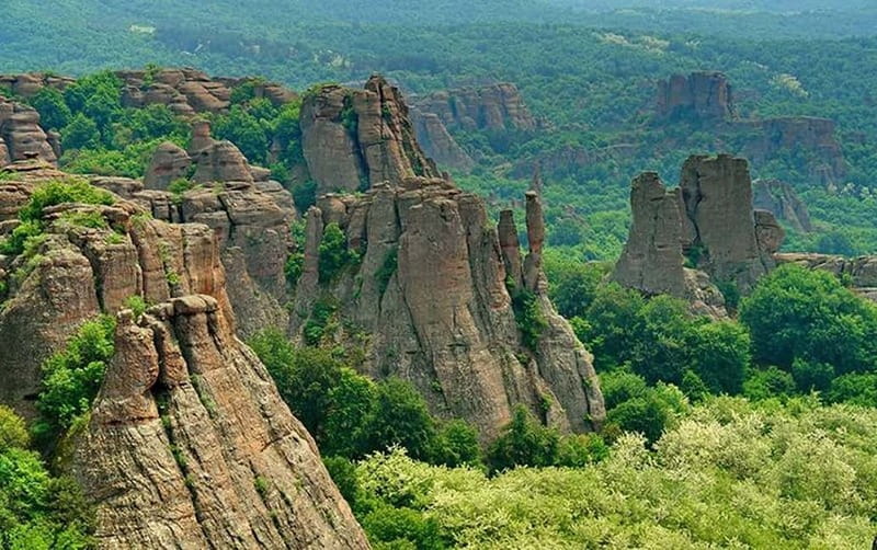 Belogradchik Rocks and Fortress from Sofia - From Town to Fortress: Why the 1.5 km Matters