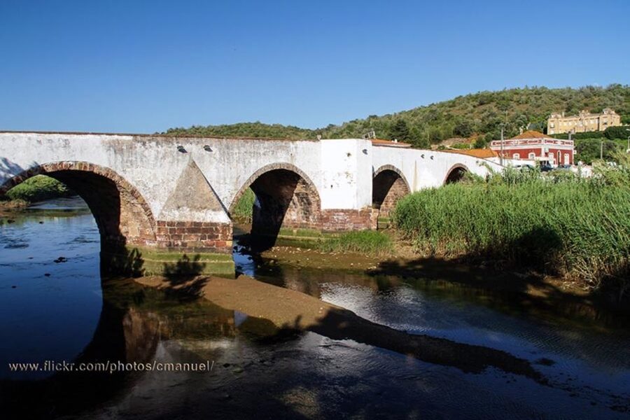 Benagil & Silves Castle Seightseing Tour from Albufeira - Silves Castle: medieval walls, optional entry, real free time