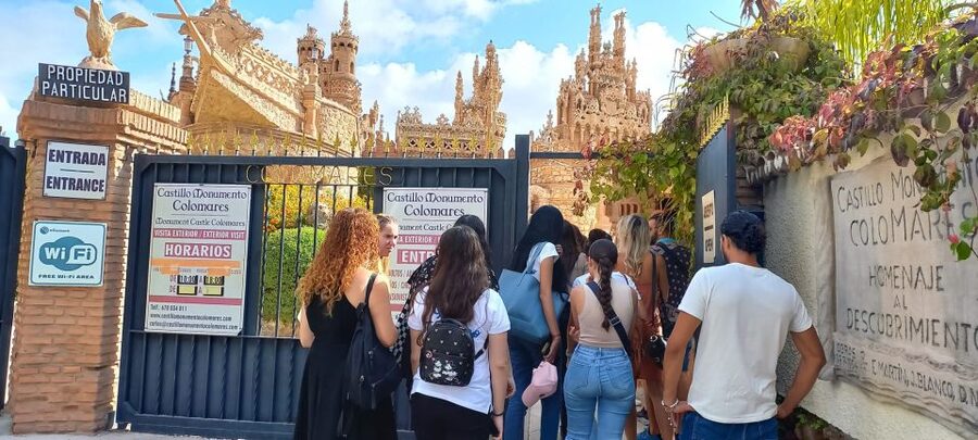 Benalmadena: Colomares Castle Tour with Entry Ticket - Key things to know before you go
